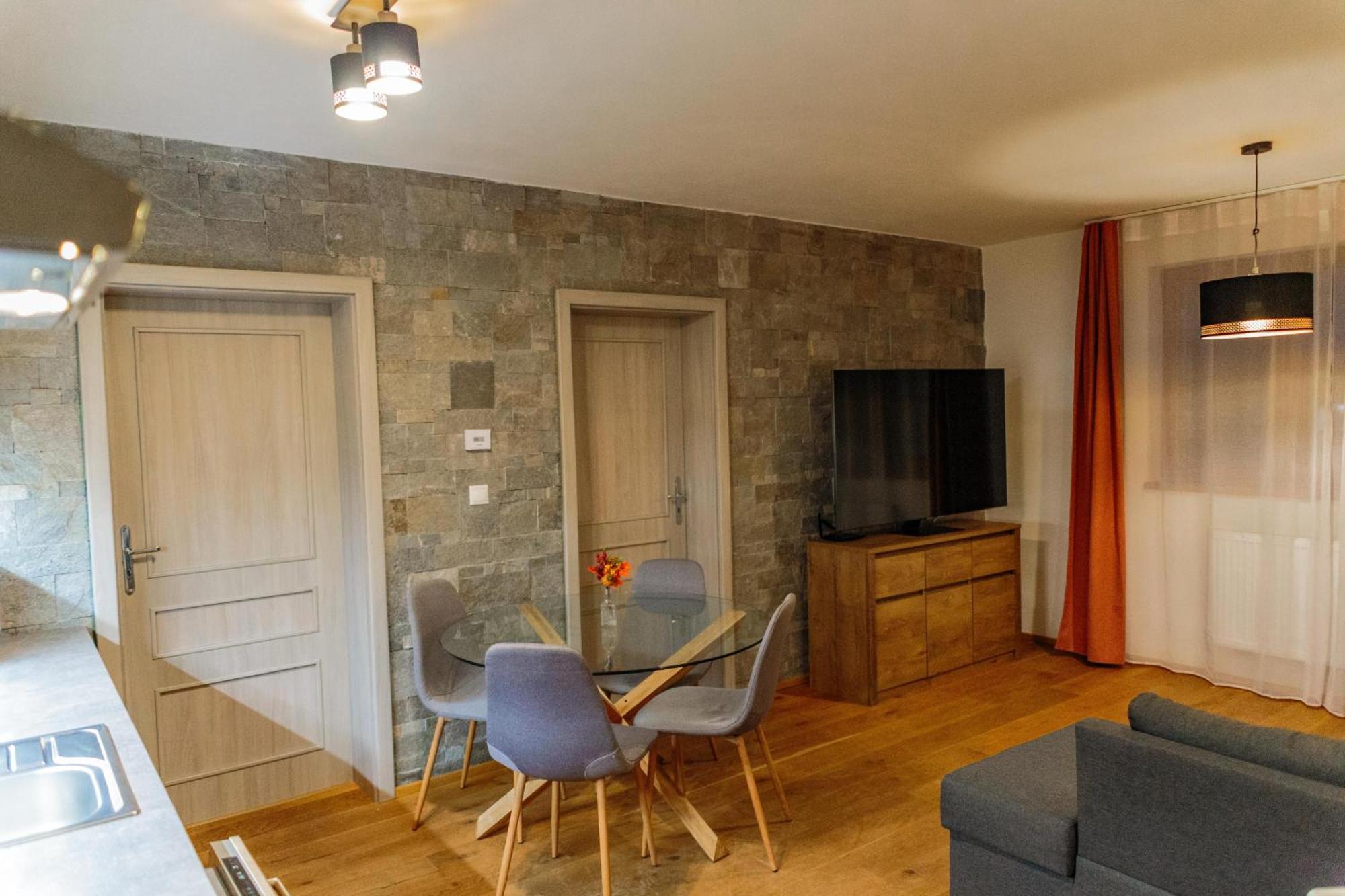 Apartman Myto Mýto pod Ďumbierom Extérieur photo